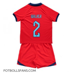 England Kyle Walker #2 Replika Bortatröja Barn VM 2022 Kortärmad (+ Korta byxor)